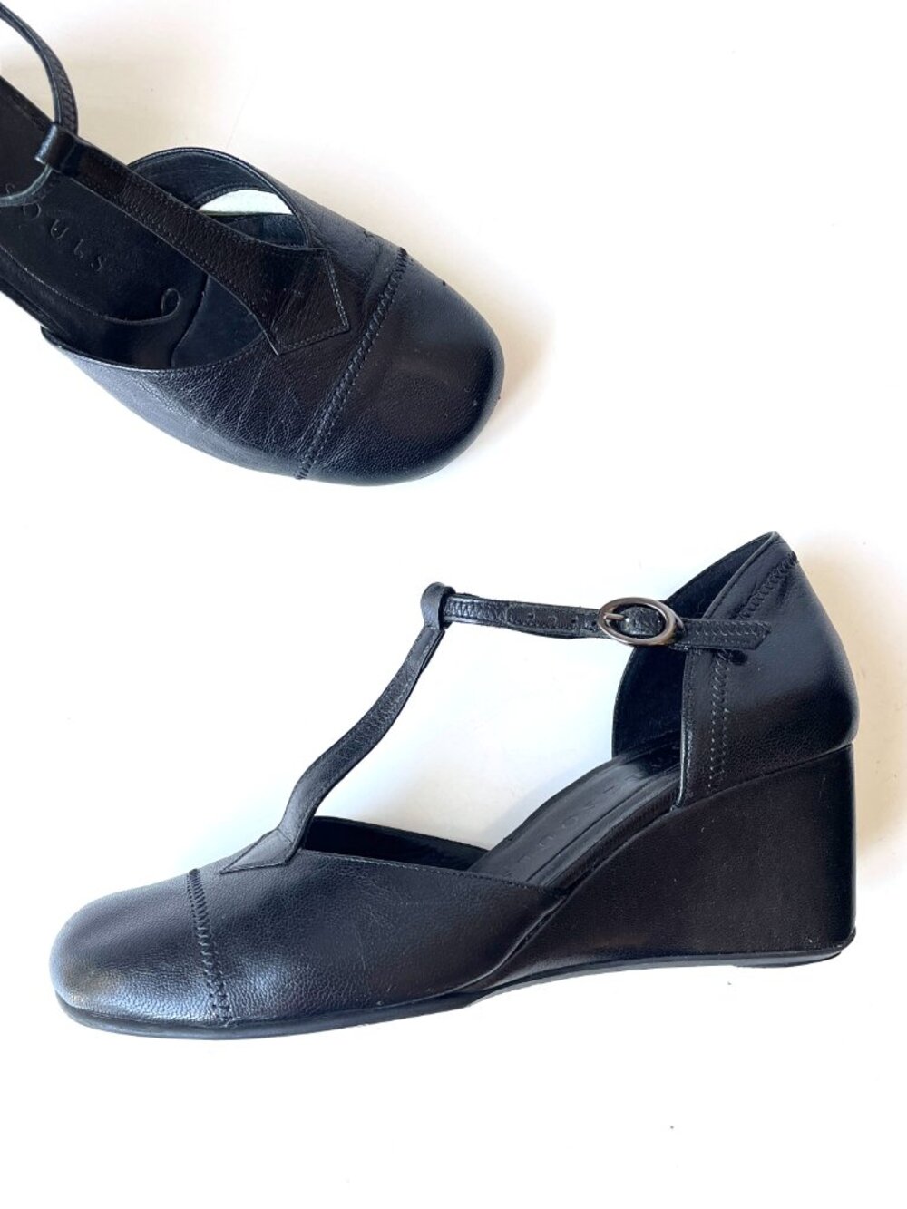 Women's Gentle Souls Black Leather Mary Jane T-Strap Wedge Sandals Size 39